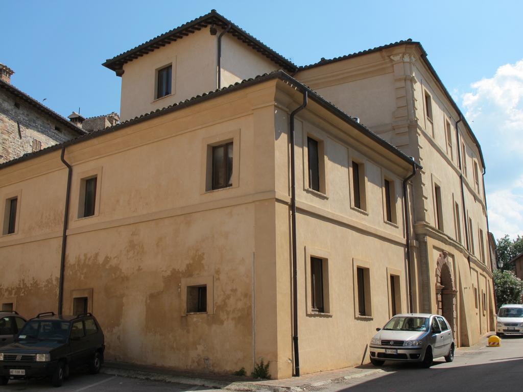 Palazzo Bonfranceschi Bed & Breakfast Belforte del Chienti ภายนอก รูปภาพ